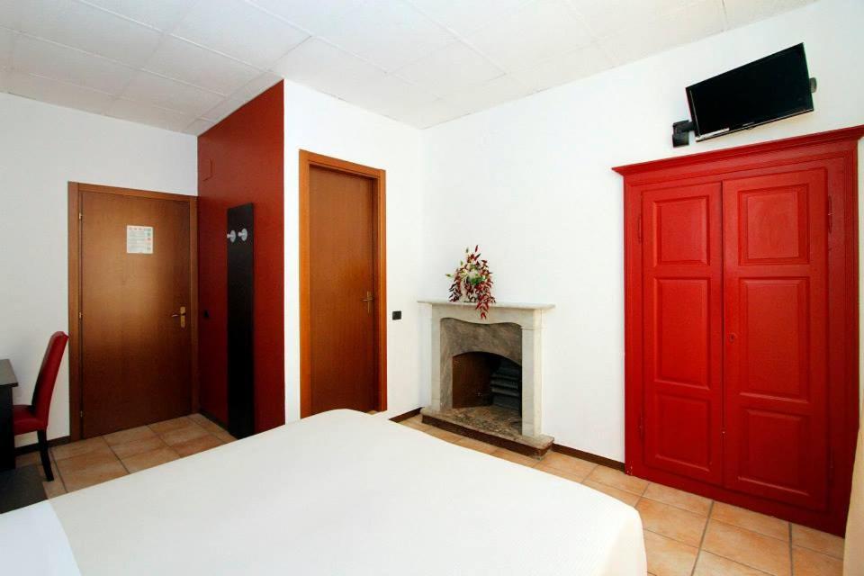 Albergo Maccagno Exteriér fotografie