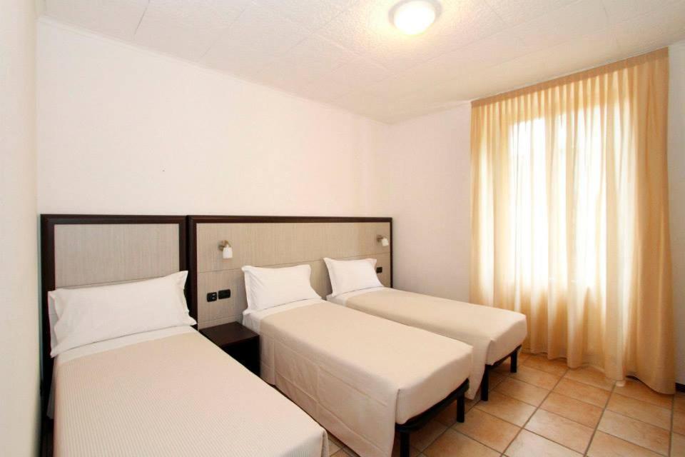 Albergo Maccagno Exteriér fotografie