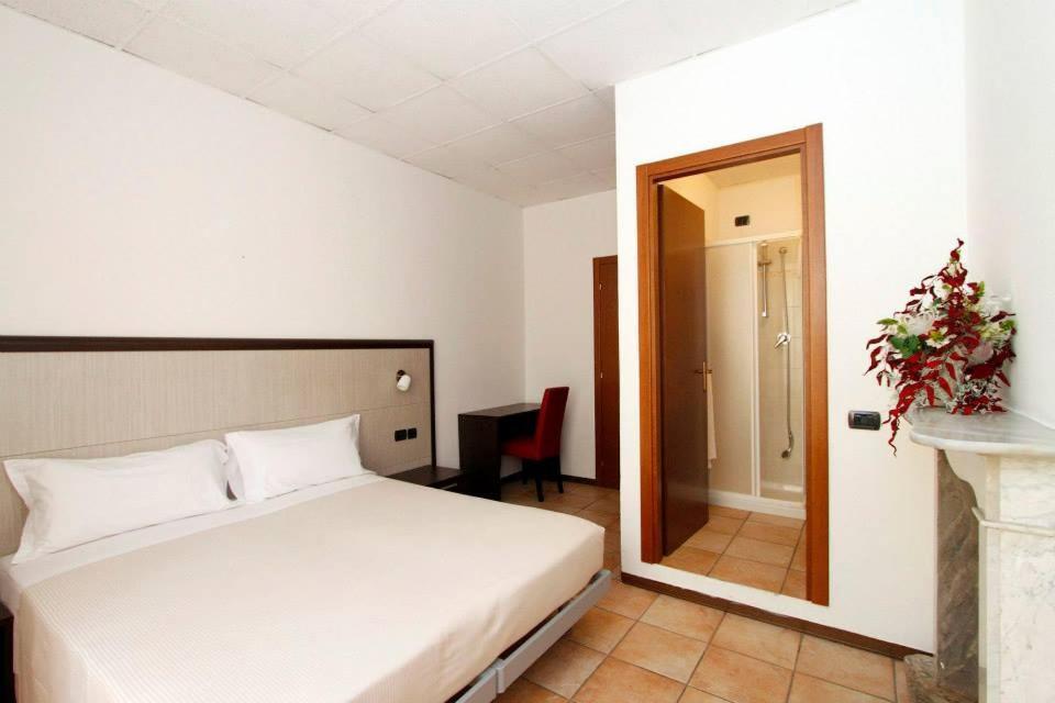 Albergo Maccagno Exteriér fotografie